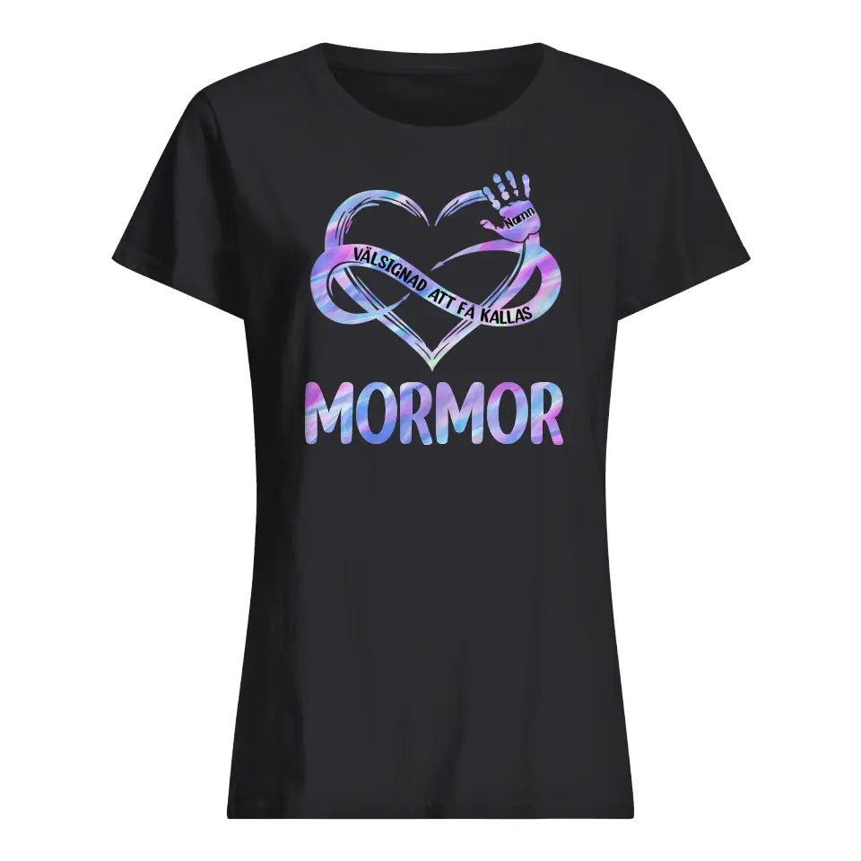 Personlig t-shirt till Mormor | Personlig present till Farmor | Välsignad att få kallas mormor/farmor