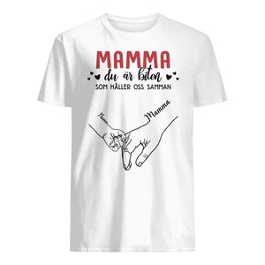 Personlig T-shirt till Mamma | Personlig present till Mor| Mamma du är biten som håller oss samman