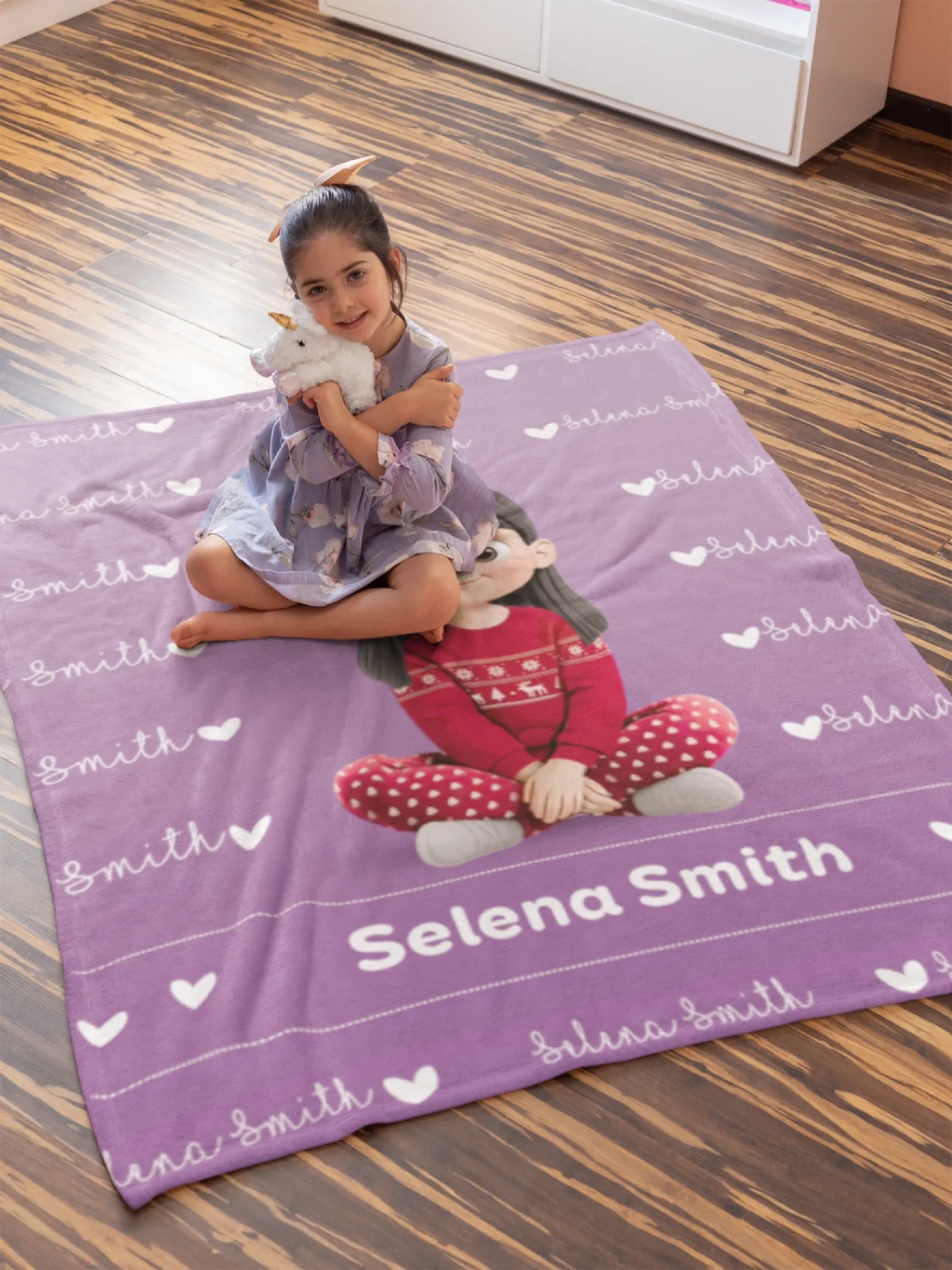 throw-blanket-mockup-featuring-a-little-girl-hugging-a-plushie-24692