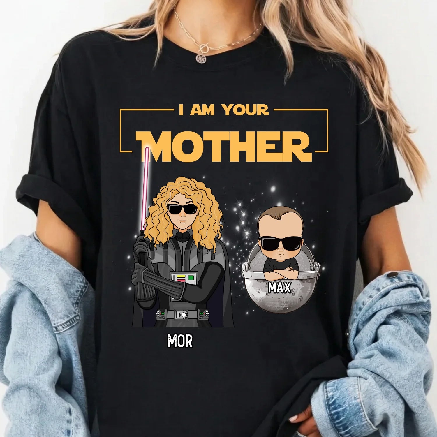 Personlig T-shirt til mor med teksten “I am your Mother”